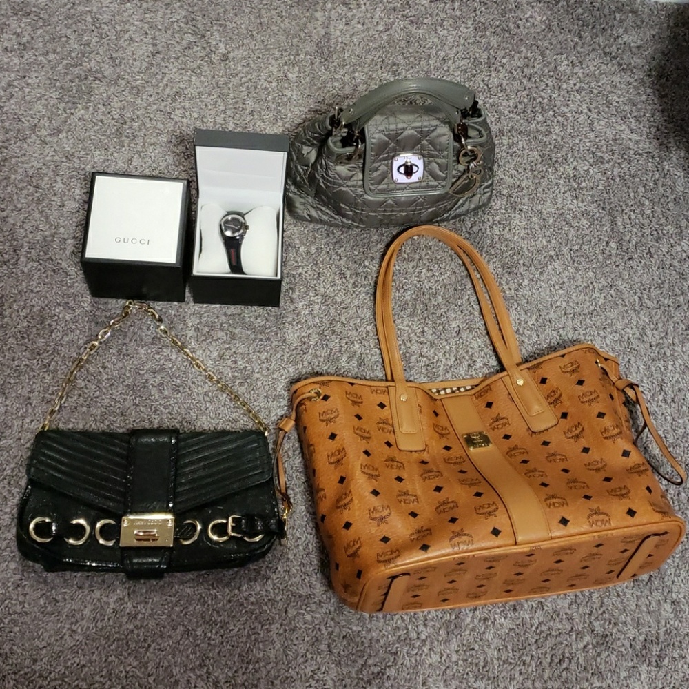 Authentic Stuffs